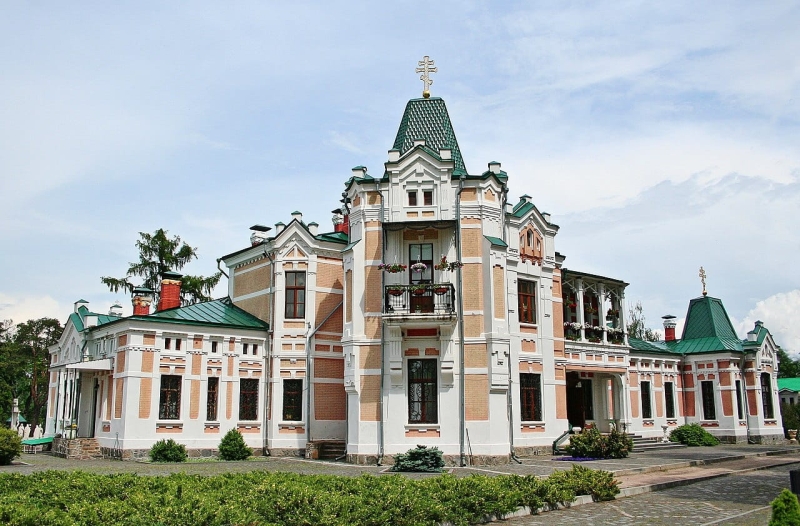 Що подивитися під Києвом. 10 місць для одноденної екскурсії 