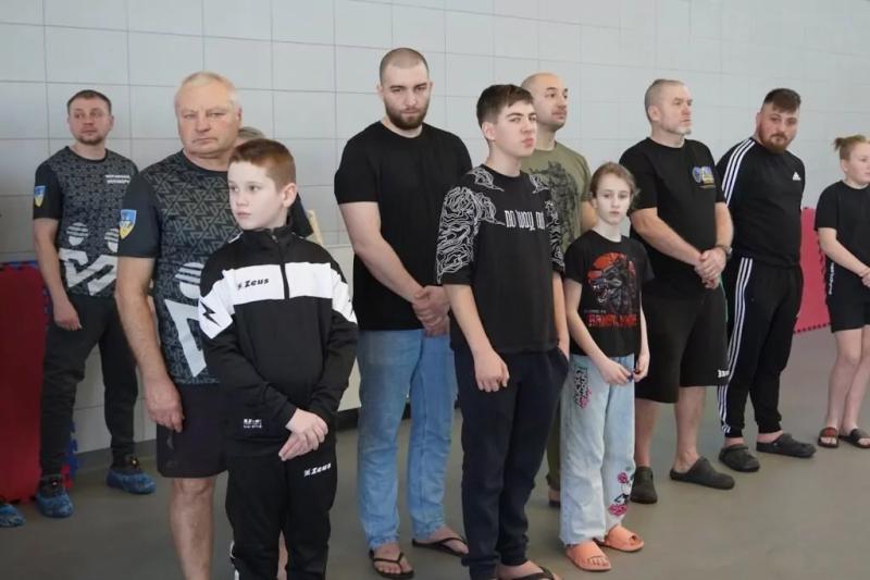 “Вода розслабляє і допомагає забути про війну”: У Полтаві вперше провели «Старти Надії» для ветеранів та їхніх сімей