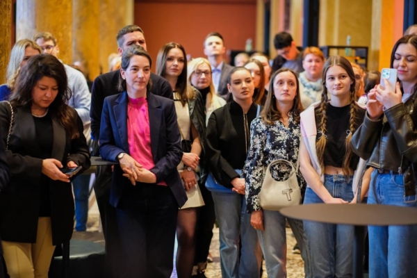 У Гамбурзькій мистецькій галереї з’явився україномовний аудіогід