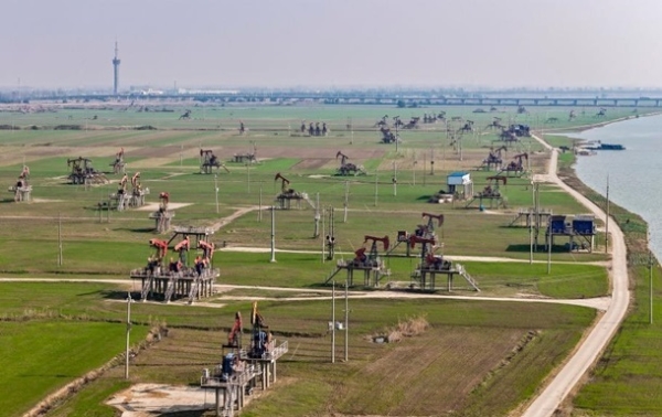 Нові мита Китаю "добили" ціни на нафту