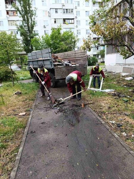 Влада показала наслідки нічної атаки на Київ