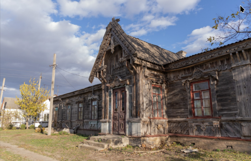Зведений «київським Гауді» Будинок лікаря на Черкащині завдяки активістам-переселенцям із Донеччини набуде нового життя