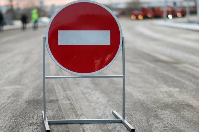У Луганську перекрили рух транспорту від вулиці Лутугинської до Руднєва