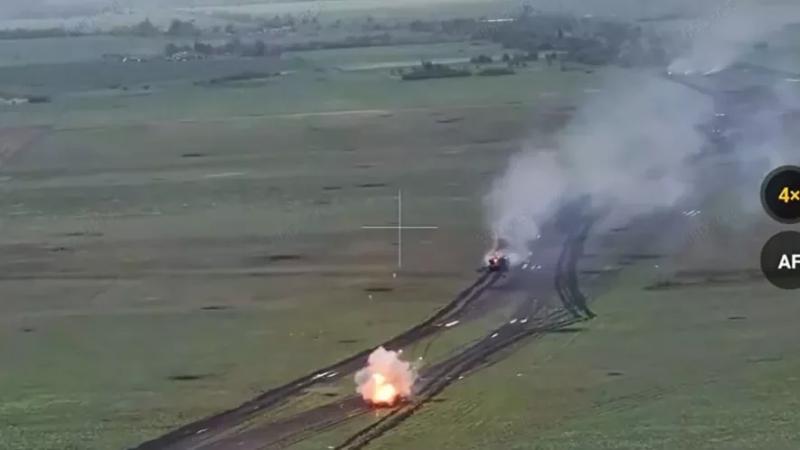На Донеччині ЗСУ відбили штурм російської бронеколони: знищено 70 окупантів та два танки, - ВІДЕО