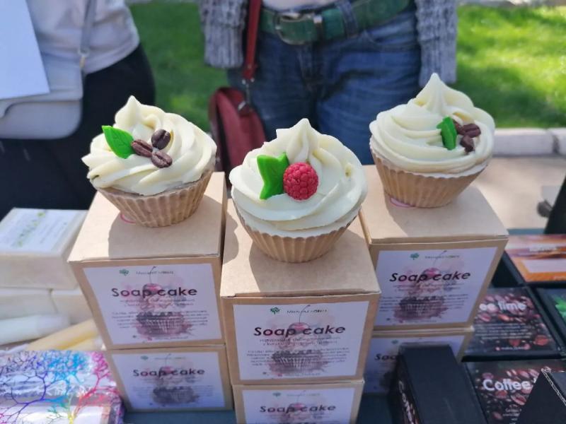 У Полтаві на День праці влаштували ярмарок продукції крафтових виробників