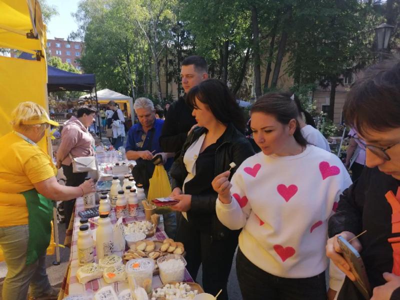 У Полтаві на День праці влаштували ярмарок продукції крафтових виробників