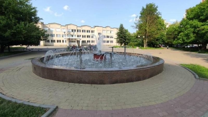 Фонтан на Вишневецького знову ожив: тернополяни можуть насолоджуватись водограєм