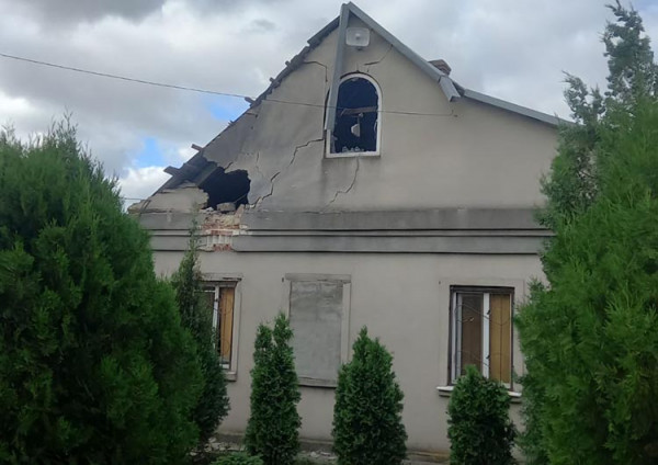Атаки на Нікопольщину не припиняються: постраждало багато людей