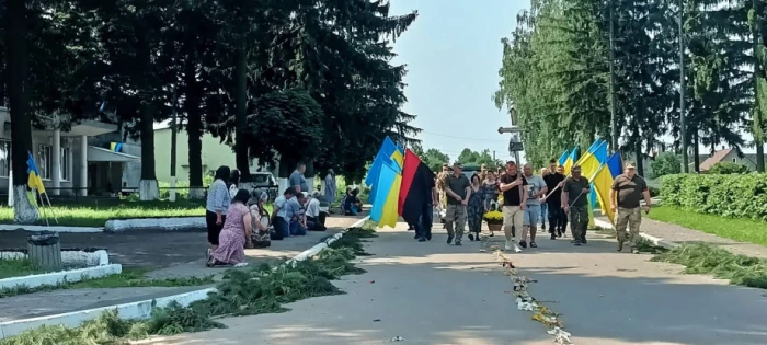 Підгайцівська громада попрощалася з героєм Сергієм Холодовим
