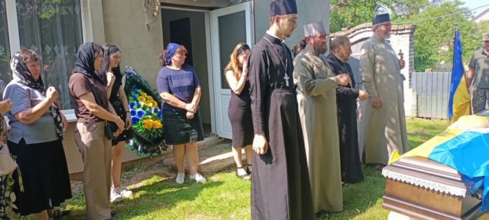 Підгайцівська громада попрощалася з героєм Сергієм Холодовим