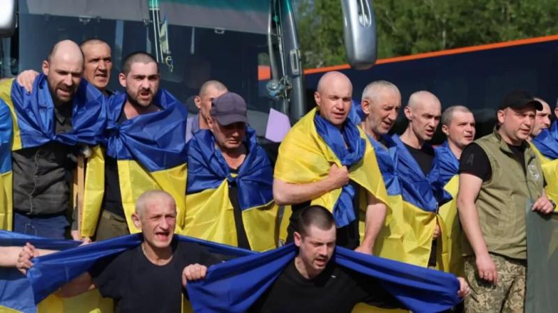 Україна повернула важкопоранених та тяжкохворих Захисників в межах обміну з рф
