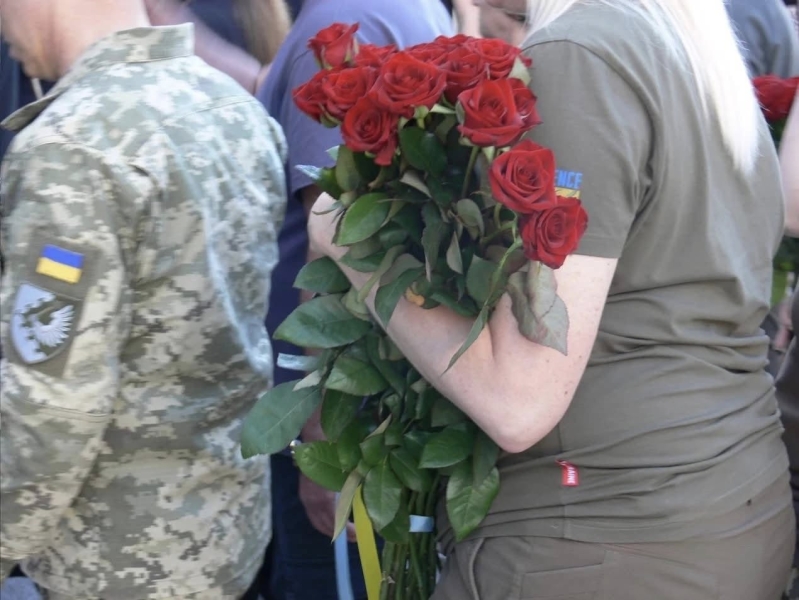 Київ попрощався із загиблим пілотом, Героєм України Максимом Устименком (фото)