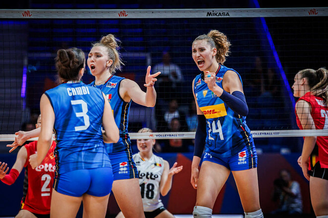 Без сенсацій у волейболі. Італія переграла чемпіонів світу в трьох сетах