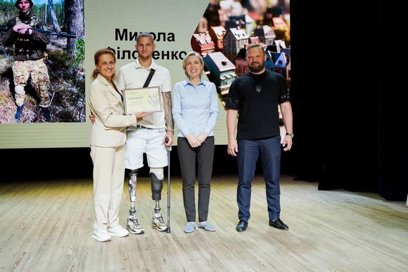 На Полтавщині 44 ветеранам вручили сертифікати на житло